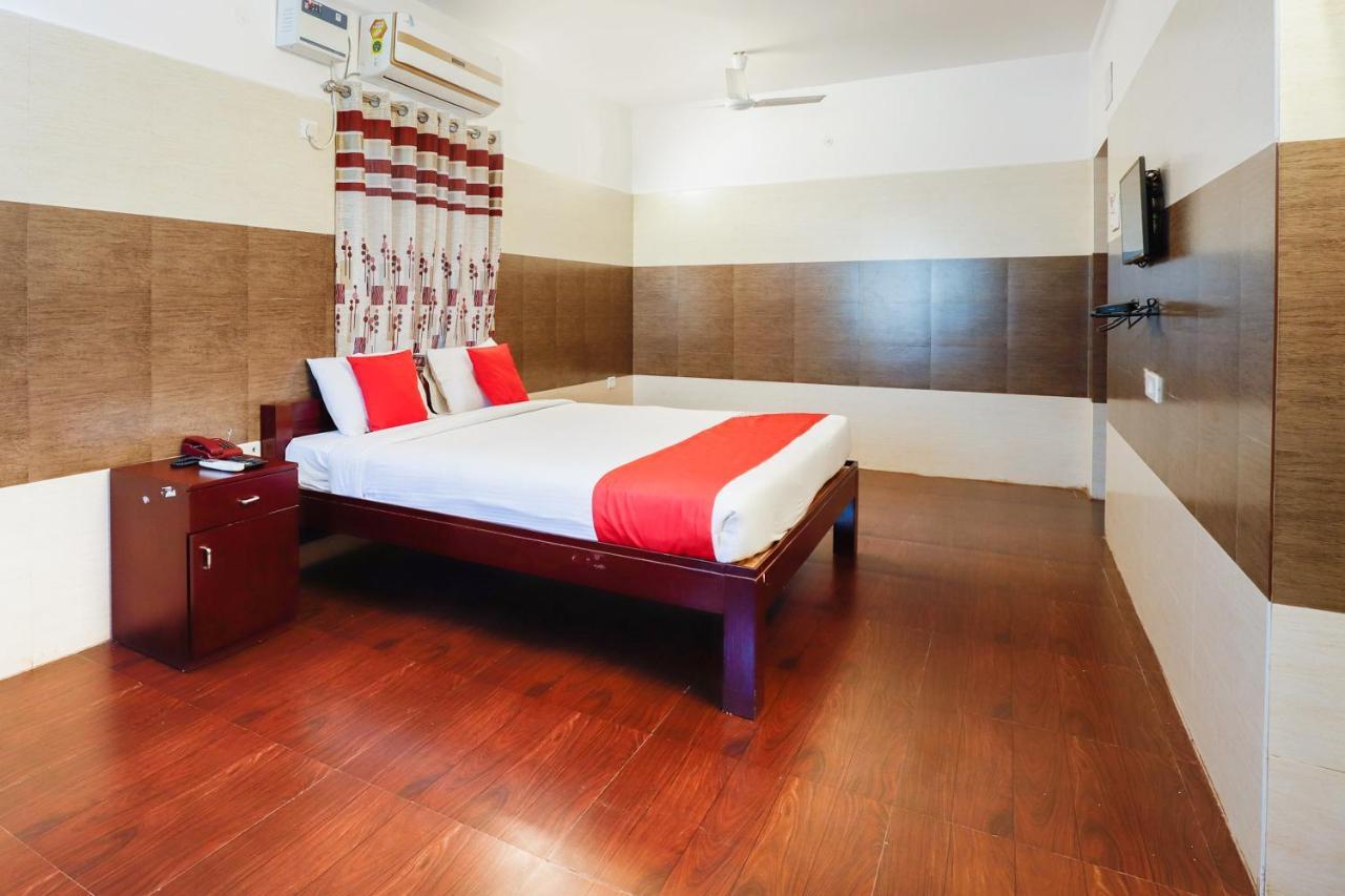 Oyo Flagship 38564 Bloomingdale Hotel